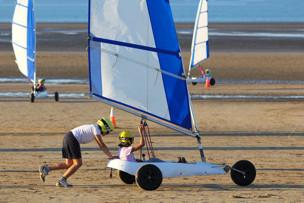 char a voile montalivet